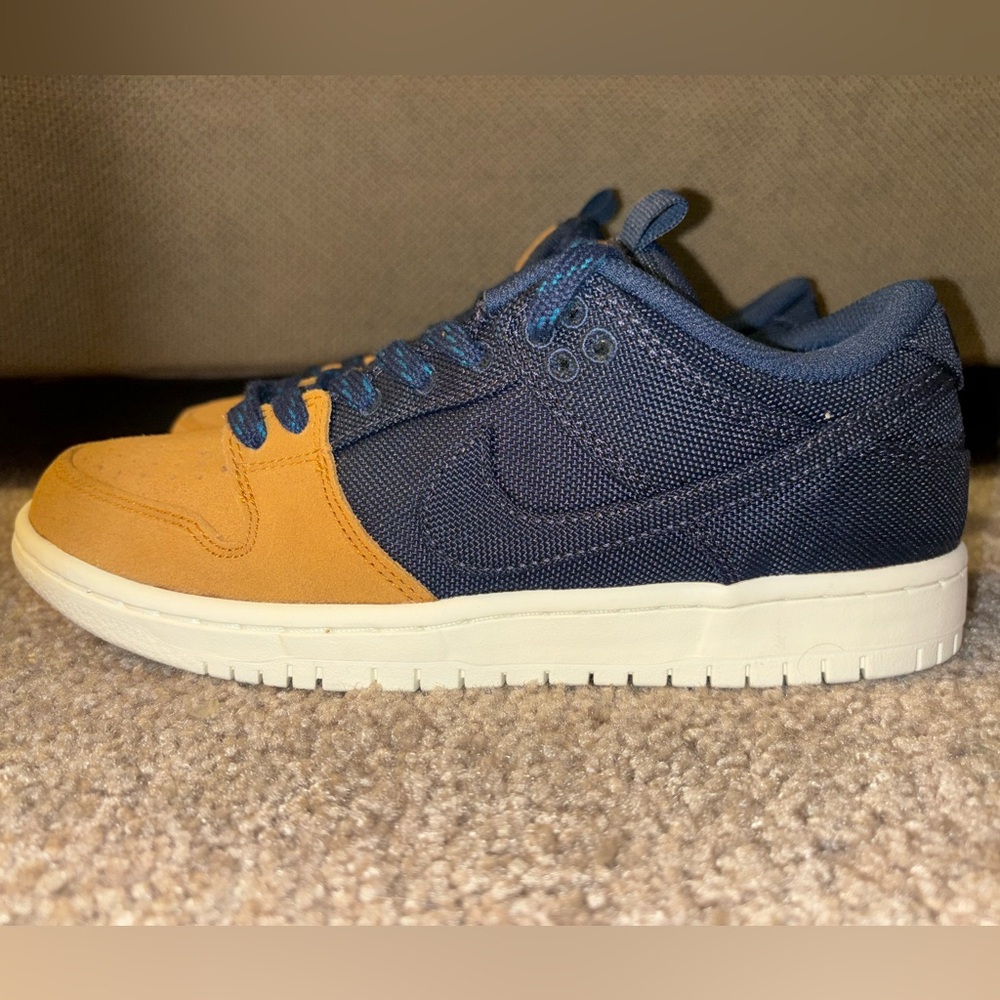 Nike Sb Dunk- Desert Ochre and Midnight Navy